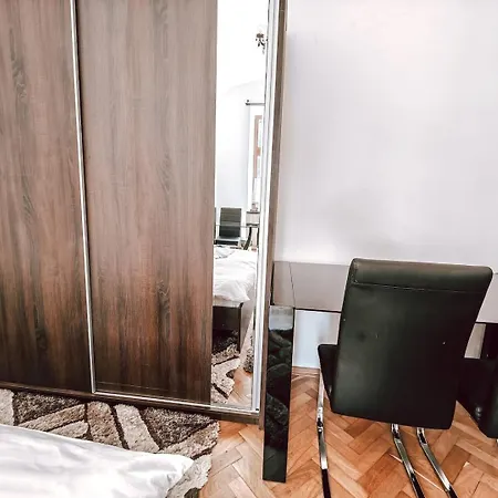 Apartment Berindei - Center - Private Parking *